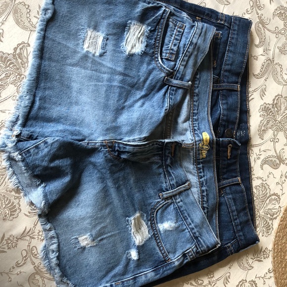 3 pairs of Old Navy Shorts - Picture 3 of 6